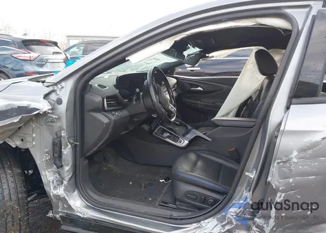 2025 Buick Envista Sport Touring Fwd z USA, uszkodzony, nr VIN KL47LBEP1SB060944